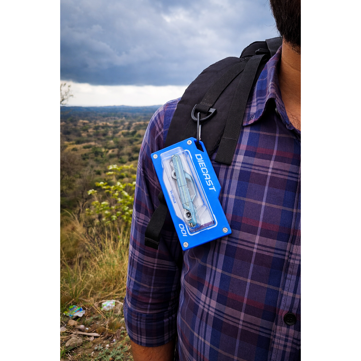 diecast blue bag tag in mountain